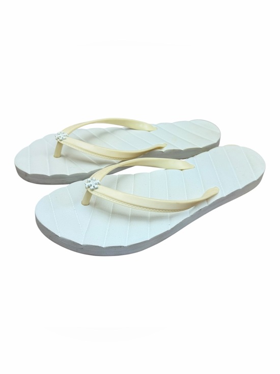 Shoes - Tory Burch size 9 White and Cream Simple Flip Flop Sandals